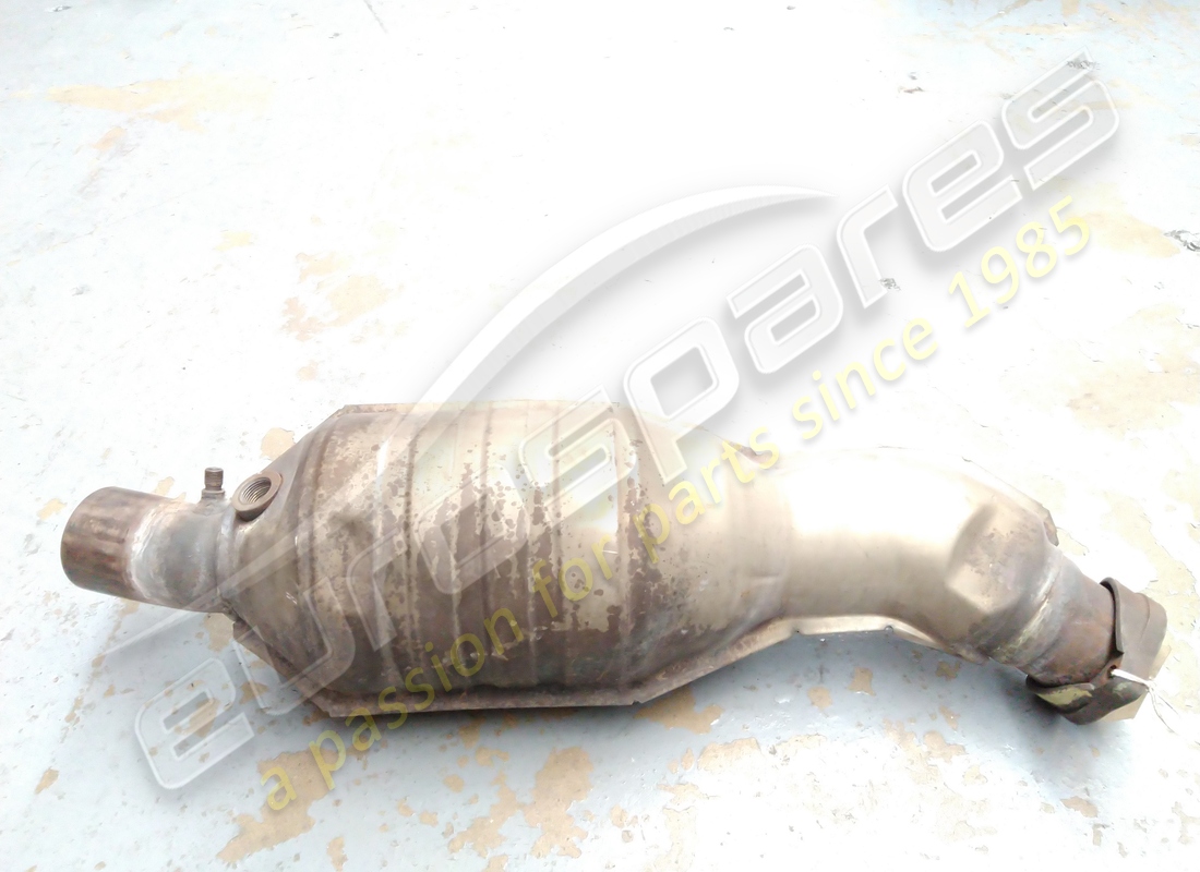 UTILISÉ Ferrari CATALYSEUR LH. NUMÉRO DE PIÈCE 180020 (1)