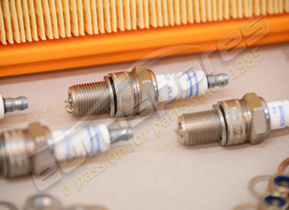 kit d'entretien neuf porsche - pour intervalles de 20,000 km - comprenant : - d - mj 1981>>. référence 91110098801 (2)