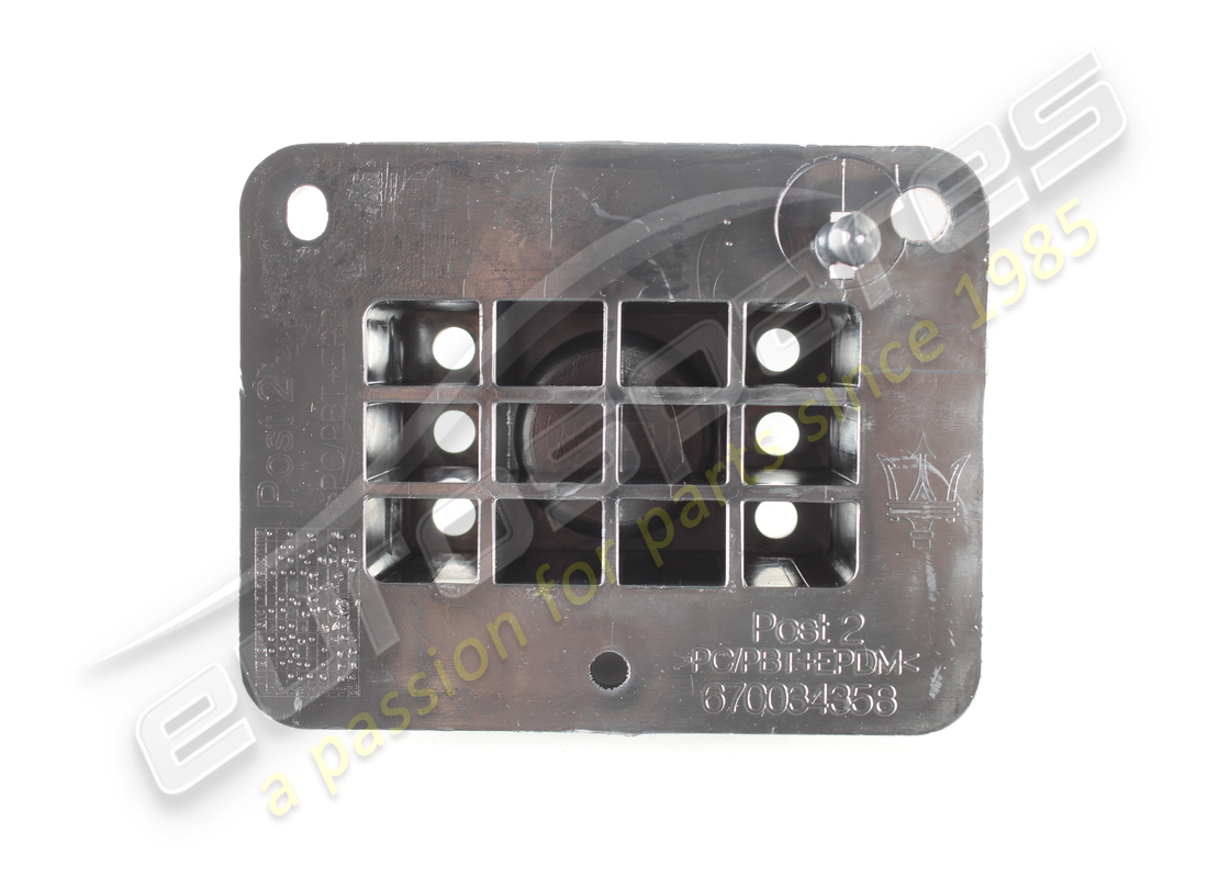 nouveau support arrière de levage de véhicule maserati. référence 670034358 (1)