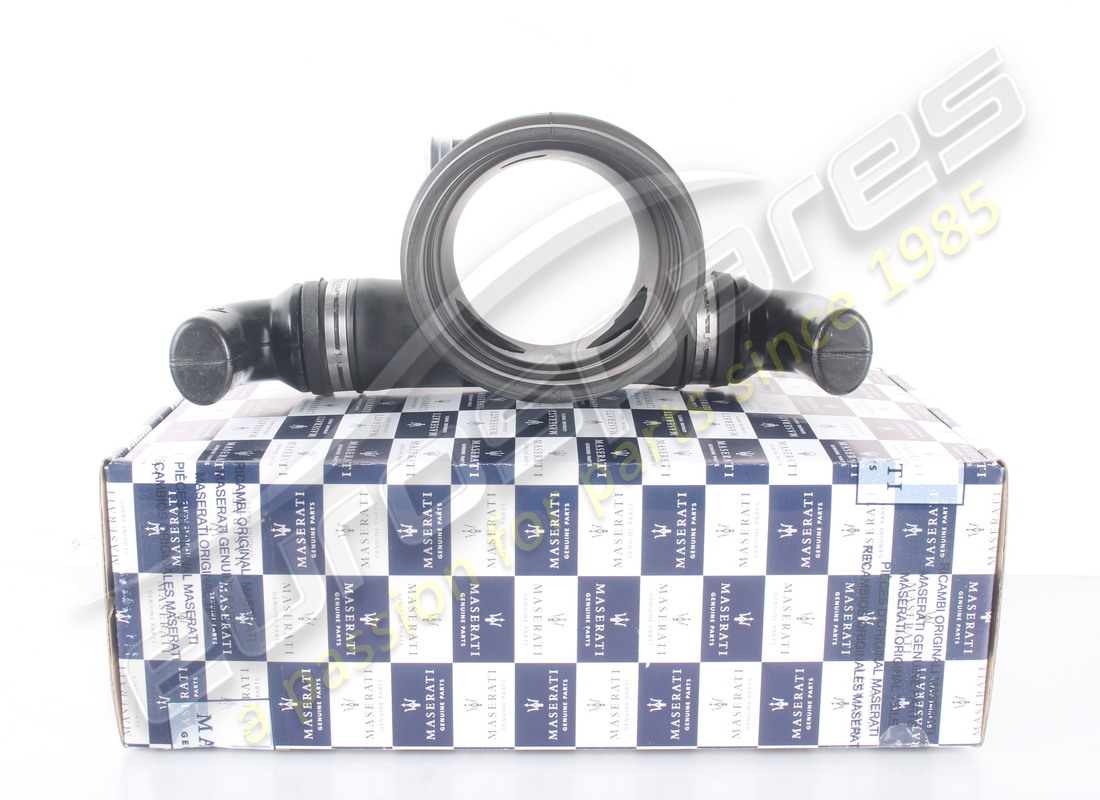 NOUVELLE MANCHE MASERATI. NUMÉRO DE PIÈCE 215889 (1) nouvelle manche maserati. numéro de pièce 215889 (1)