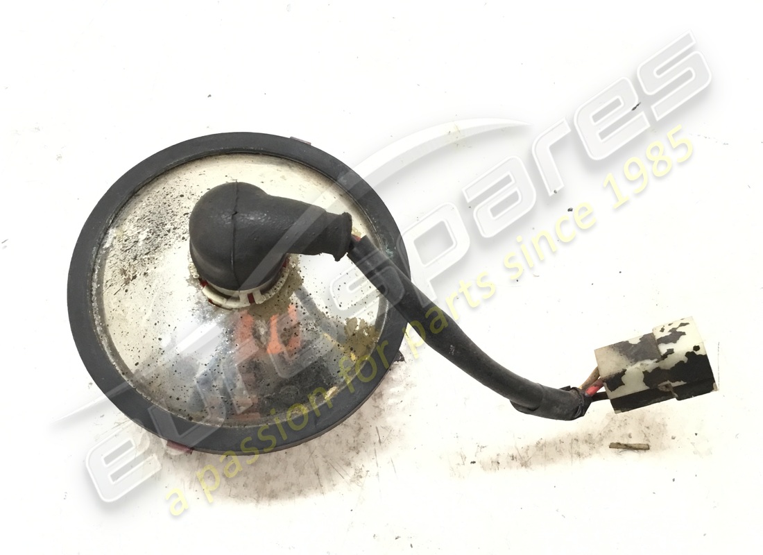 lentille de feu arrière utilisée de ferrari (rouge s/t). numéro de pièce 20176103 (2)