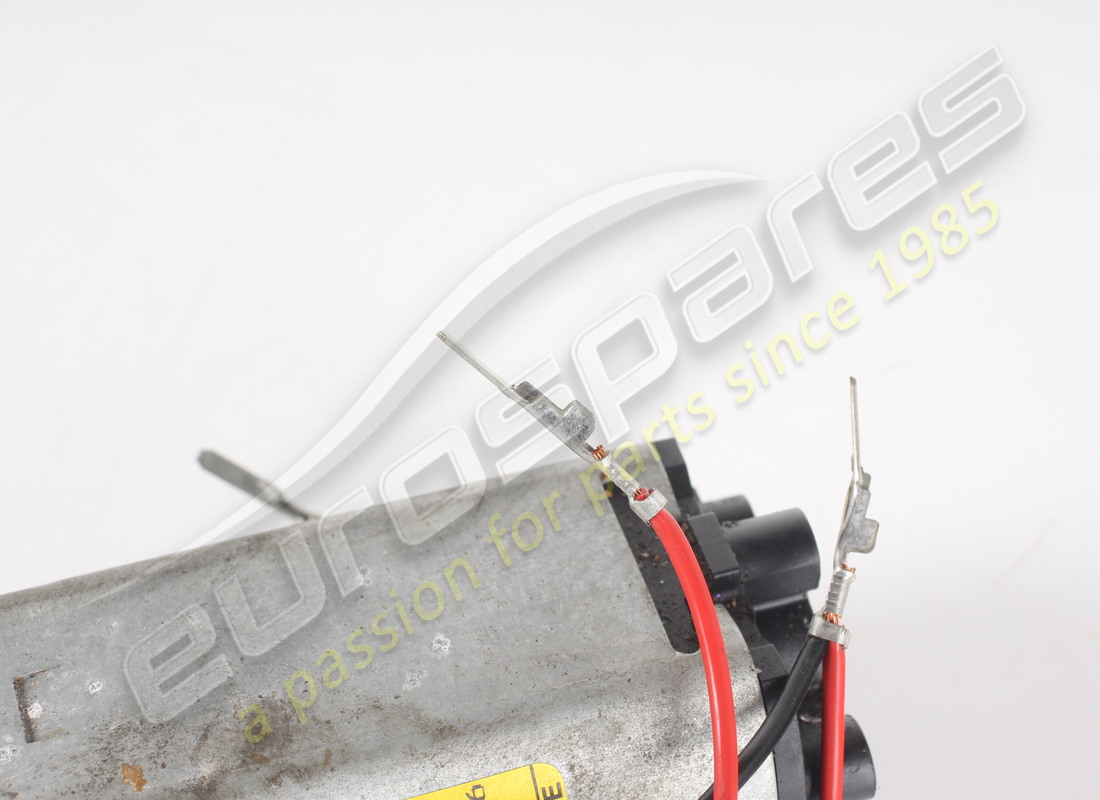 MOTEUR DE GUIDAGE FERRARI D'OCCASION. NUMÉRO DE PIÈCE 65877100 (4) moteur de guidage ferrari d'occasion. numéro de pièce 65877100 (4)