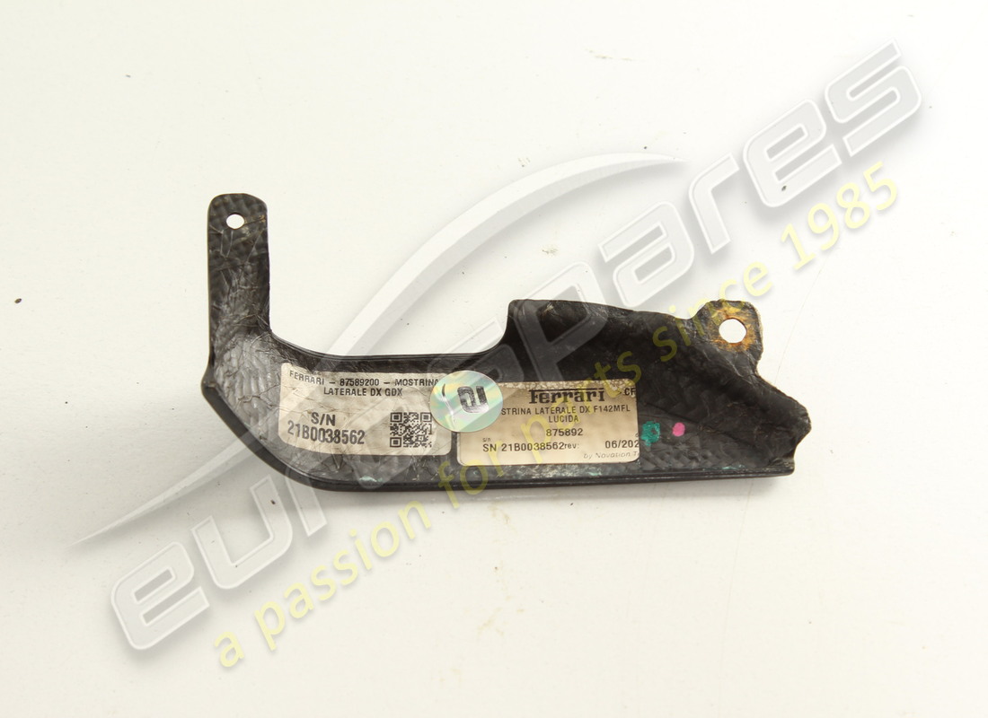 UTILISÉ Ferrari ENVIRON LATÉRAL DROIT. NUMÉRO DE PIÈCE 875892 (1)