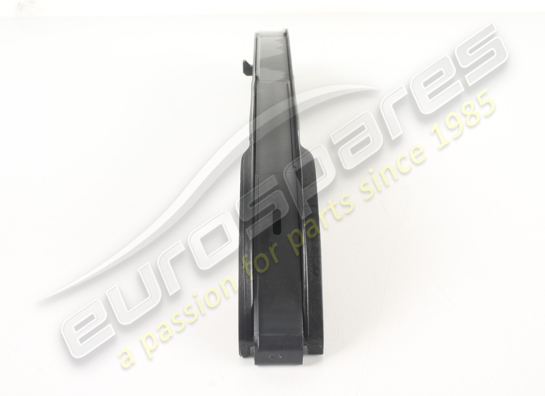 nouveau maserati sabot de guidage mobile droit. numéro de pièce 323473 (4)