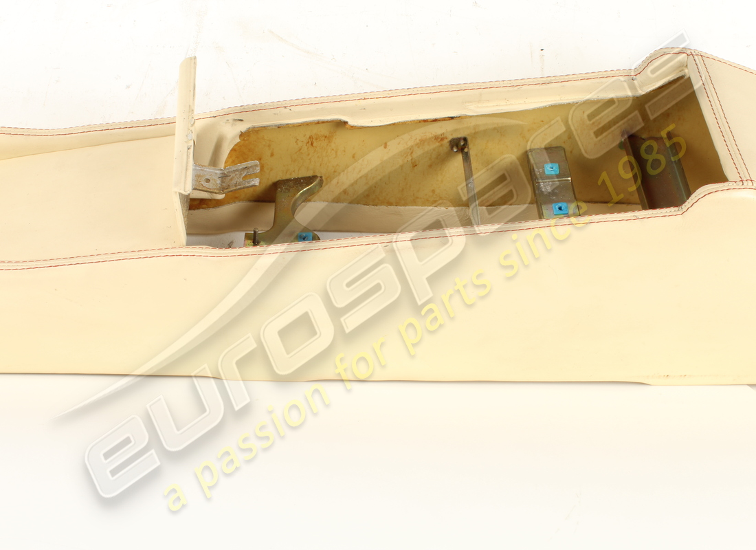 utilisé ferrari console rhd en crème vm3997. numéro de pièce 65450204 (3)