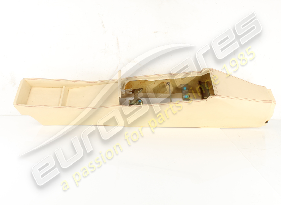 utilisé ferrari console rhd en crème vm3997. numéro de pièce 65450204 (1)