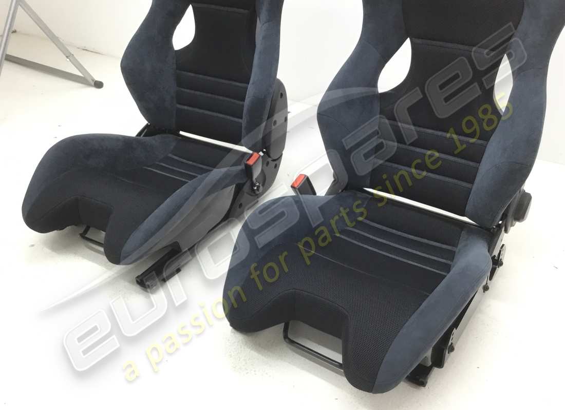 nouvelle ferrari paire carbon racing des places complète. numéro de pièce 868504000 (6)