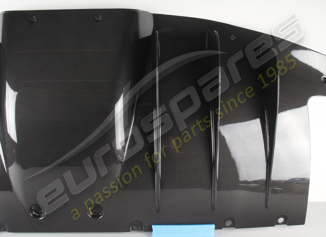 nouveau diffuseur arrière complet ferrari. numéro de pièce 83916800 (3)