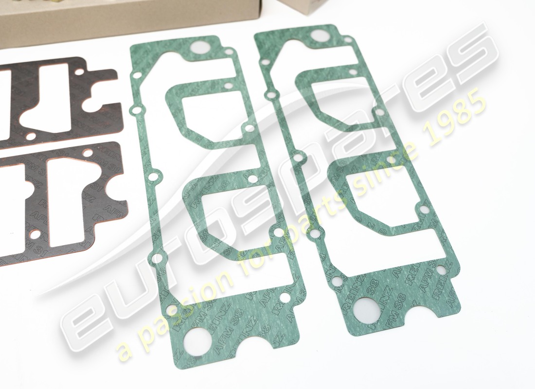 KIT D'ENTRETIEN NEUF PORSCHE - POUR INTERVALLES DE 20,000 KM - COMPRENANT : - D - MJ 1981>>. RÉFÉRENCE 91110095601 (9) kit d'entretien neuf porsche - pour intervalles de 20,000 km - comprenant : - d - mj 1981>>. référence 91110095601 (9)