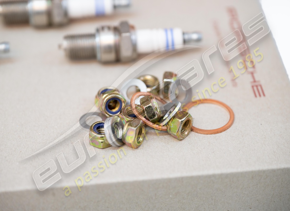 KIT D'ENTRETIEN NEUF PORSCHE - POUR INTERVALLES DE 20,000 KM - COMPRENANT : - D - MJ 1981>>. RÉFÉRENCE 91110095601 (4) kit d'entretien neuf porsche - pour intervalles de 20,000 km - comprenant : - d - mj 1981>>. référence 91110095601 (4)