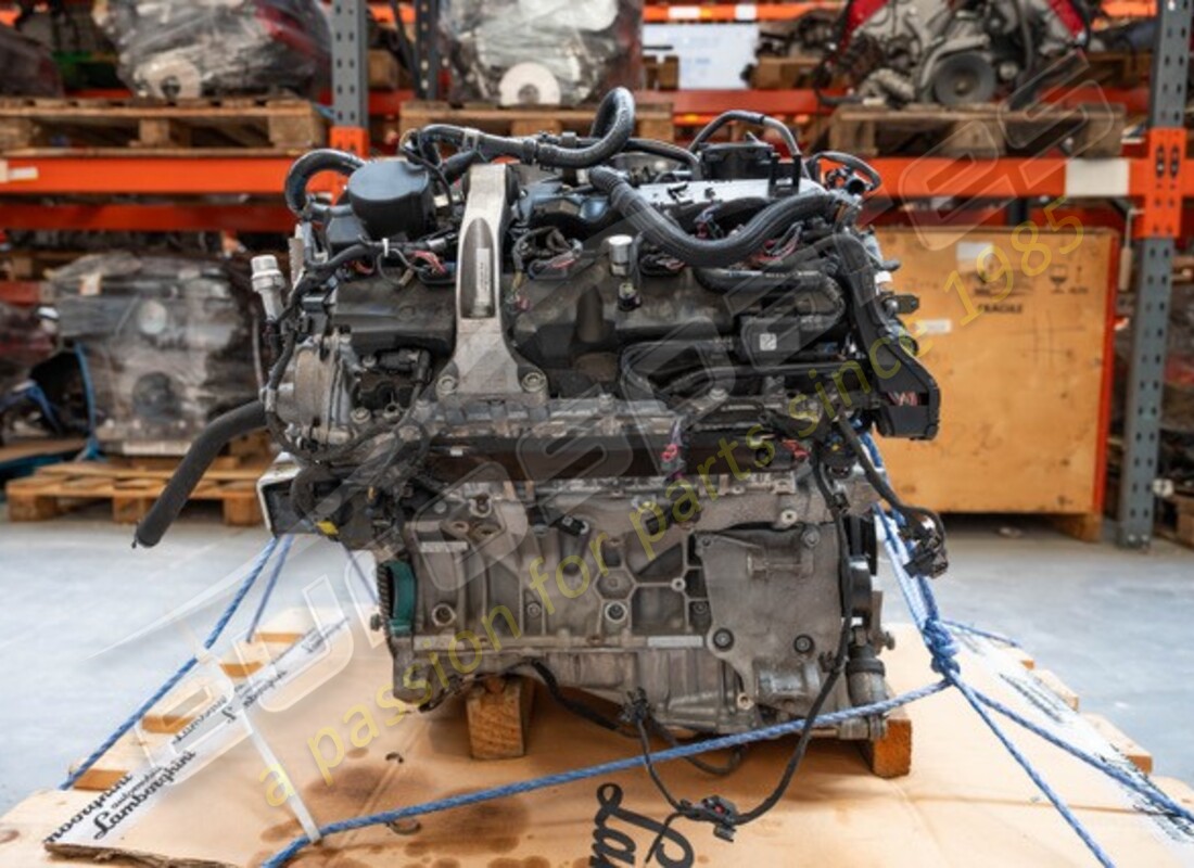 moteur lamborghini utilisé. numéro de pièce 0p2100021s (2)