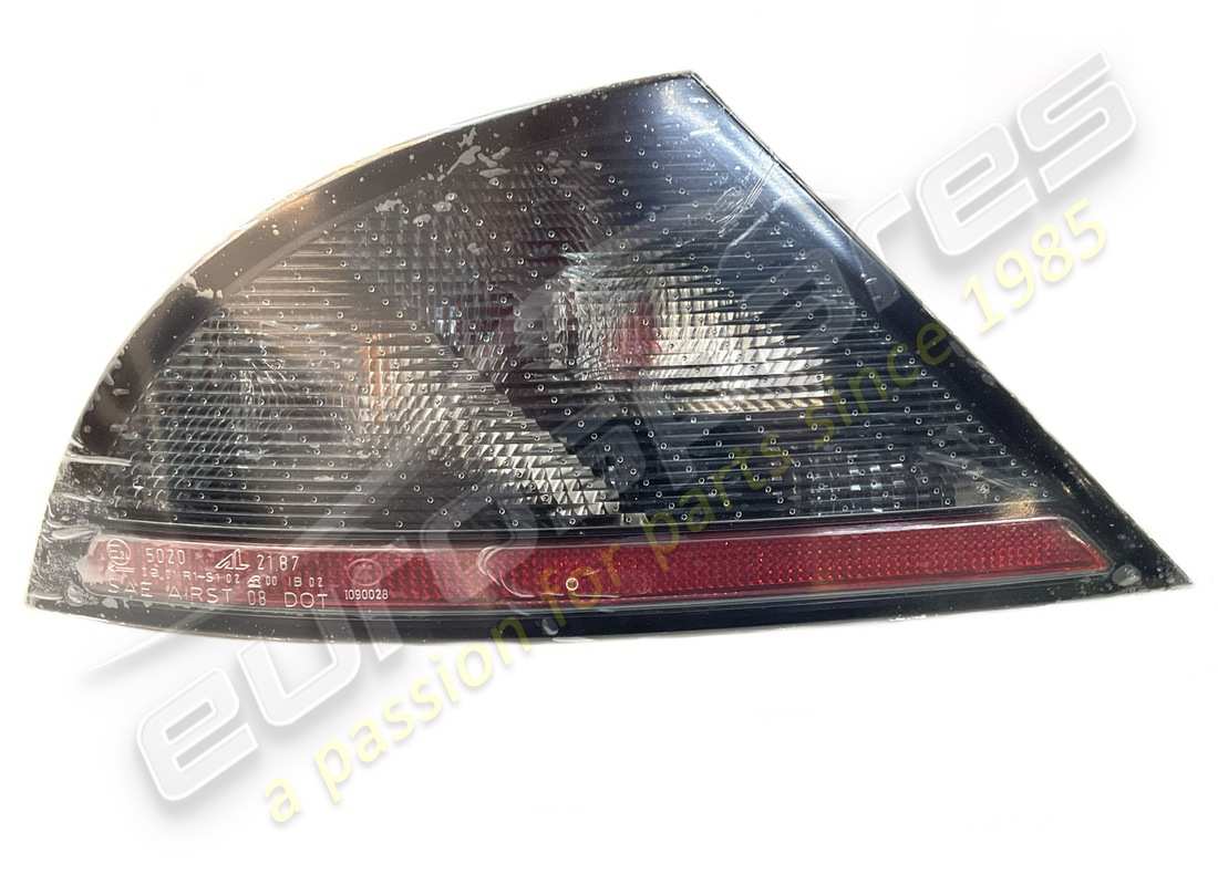 nouveau ferrari feu arrière lh côté fixe. numéro de pièce 226439 (1)