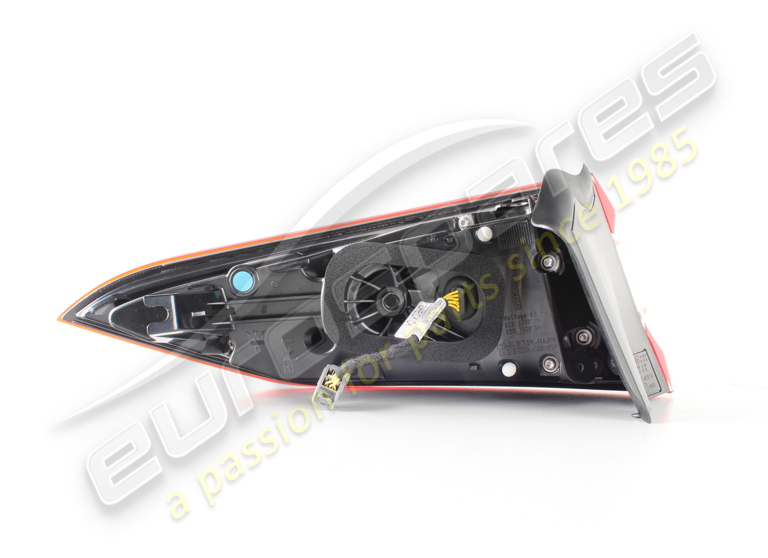 NOUVEAU FEU ARRIÈRE EXTÉRIEUR DROIT MASERATI. NUMÉRO DE PIÈCE 670106830 (3) nouveau feu arrière extérieur droit maserati. numéro de pièce 670106830 (3)