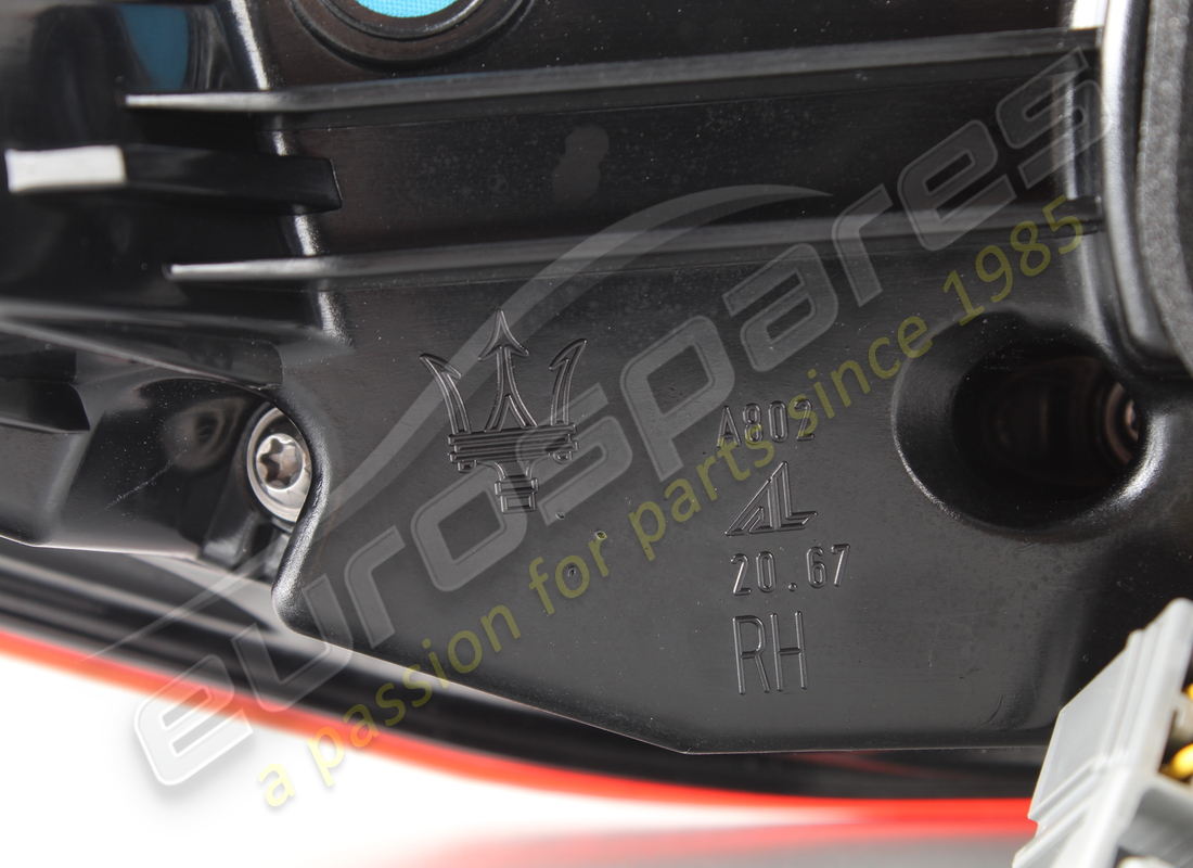 NOUVEAU FEU ARRIÈRE EXTÉRIEUR DROIT MASERATI. NUMÉRO DE PIÈCE 670106830 (4) nouveau feu arrière extérieur droit maserati. numéro de pièce 670106830 (4)