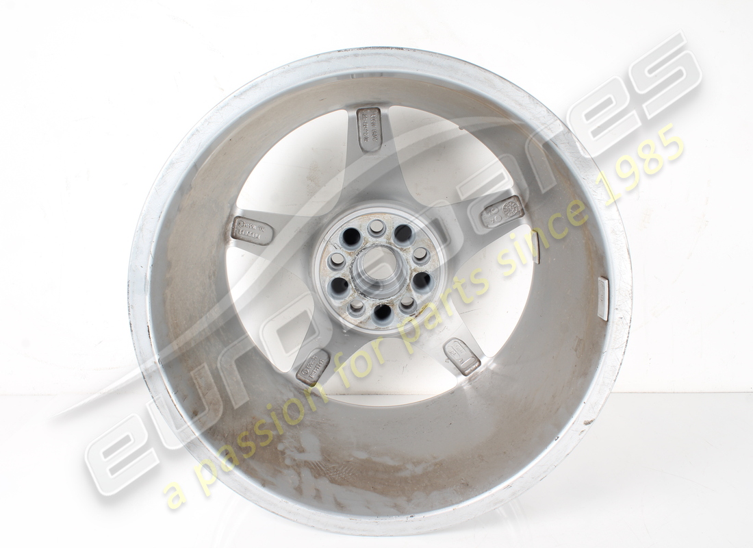 roue arrière d'occasion ferrari (magnésium - speedline). référence 165112 (5)