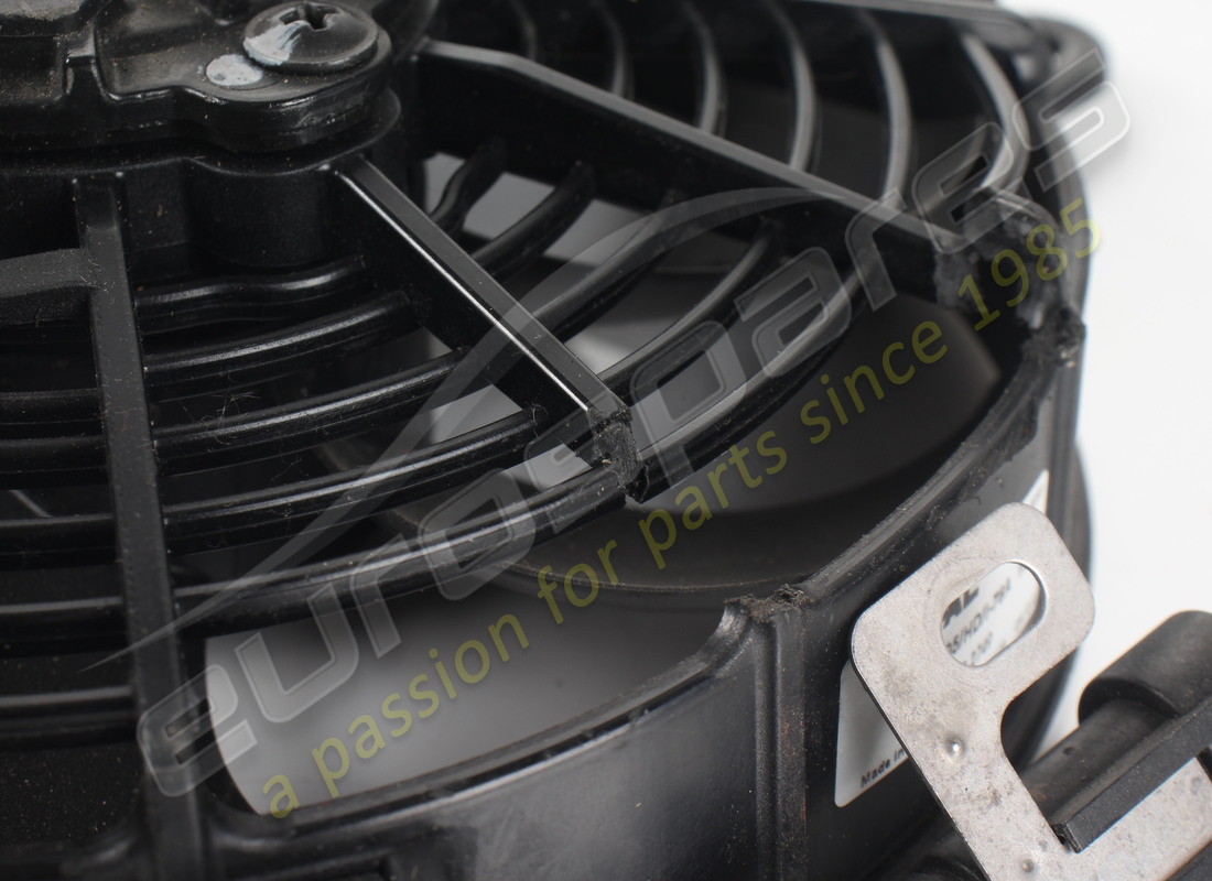 ventilateur électrique complet d'occasion ferrari. numéro de pièce 277070 (5)