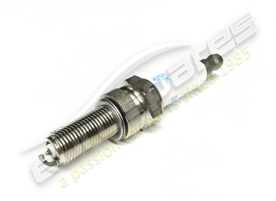 nouvelle bougie d'allumage eurospares. numéro de pièce 246615 (2)