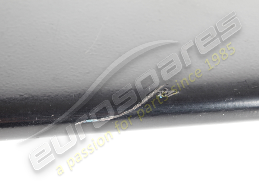 utilisé ferrari finition grainée spoiler. numéro de pièce 61290200 (2)