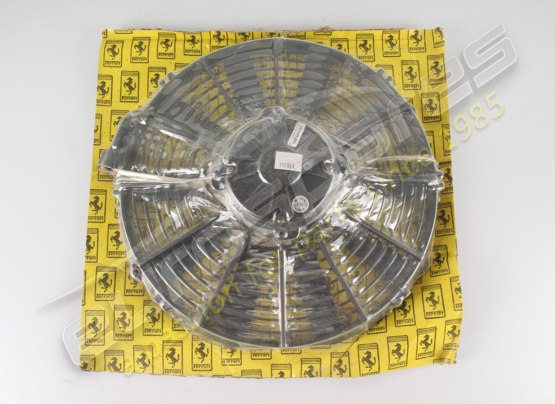 nouveau ferrari ensemble de ventilateur électrique complet. référence 155063 (1)