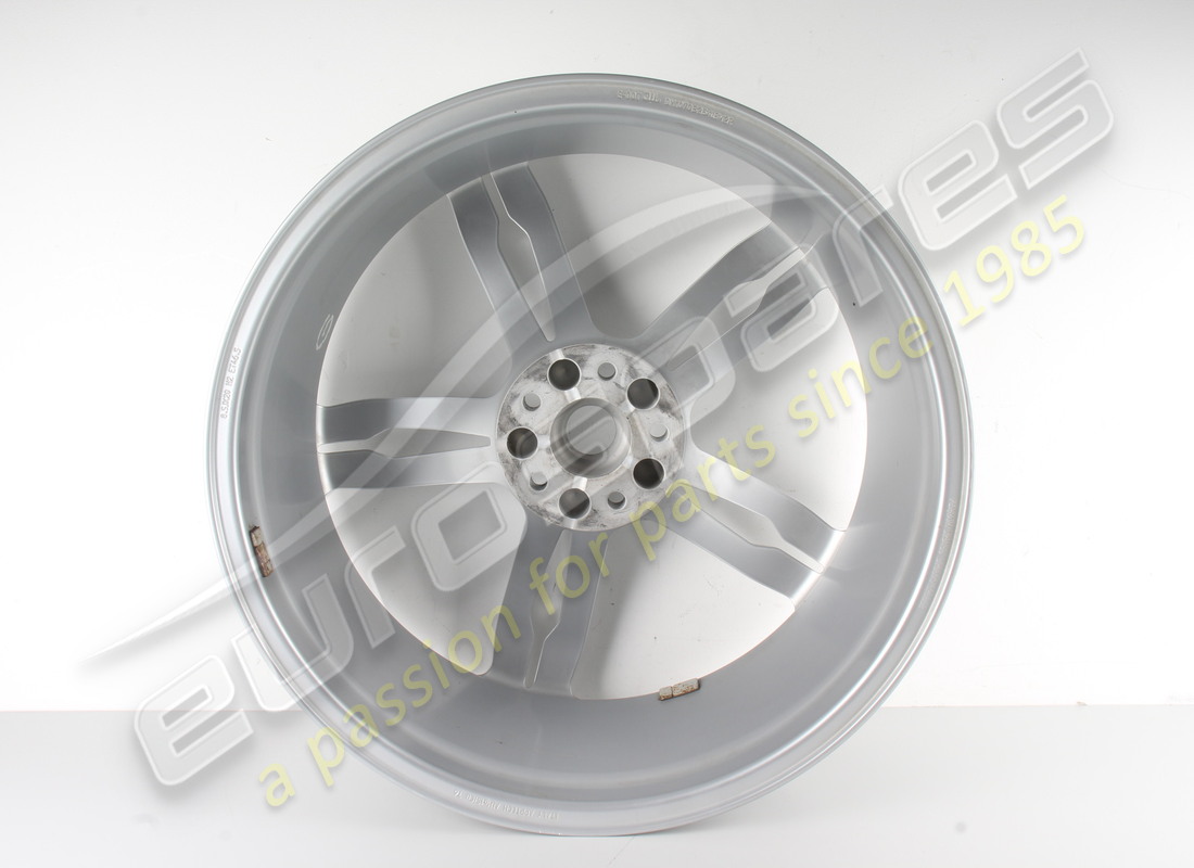 utilisé ferrari roue avant. numéro de pièce 328870 (2)