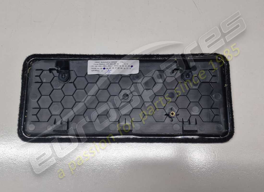 nouvelle batterie de couvercle de garniture lamborghini. numéro de pièce 4t0863440b (2)