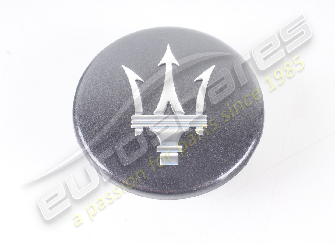 NOUVEAU BADGE DE ROUE MASERATI. NUMÉRO DE PIÈCE 82330910 (2) nouveau badge de roue maserati. numéro de pièce 82330910 (2)