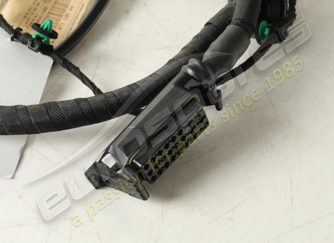 NOUVEAU LAMBORGHINI HARNAIS, PORTE. NUMÉRO DE PIÈCE 417971035A (2) nouveau lamborghini harnais, porte. numéro de pièce 417971035a (2)