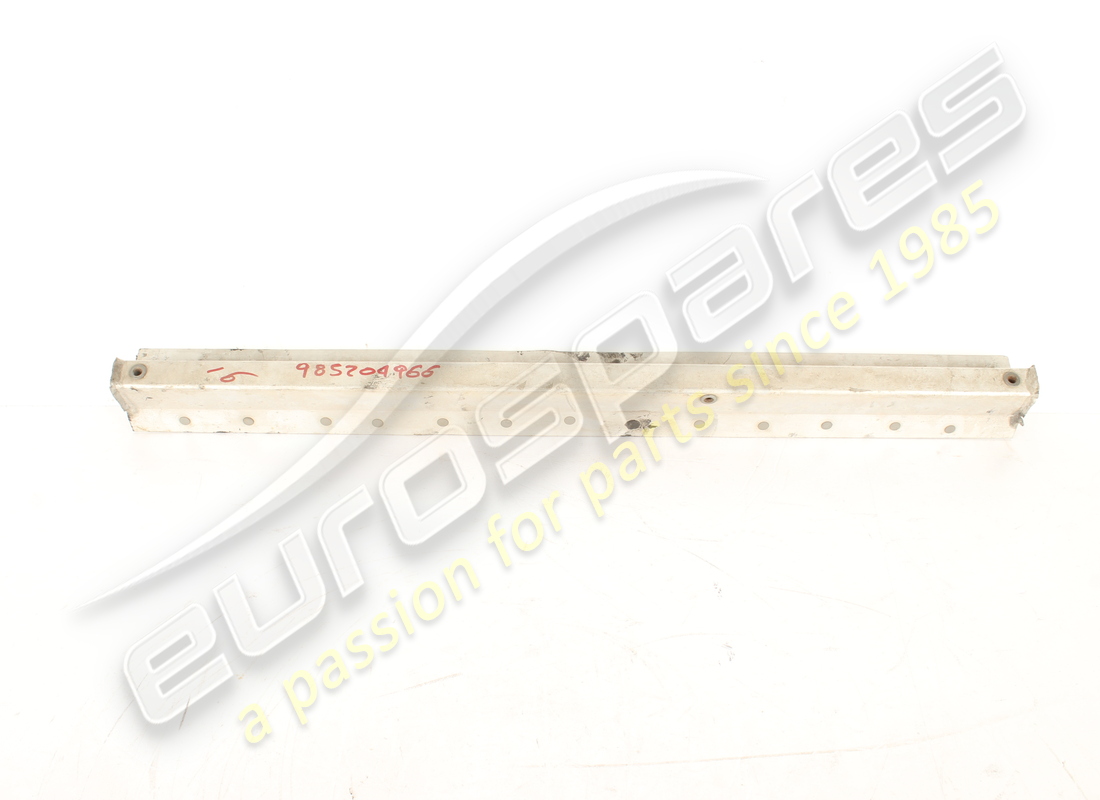 nouvelle traverse inférieure avant ferrari. numéro de pièce 985204966 (1)