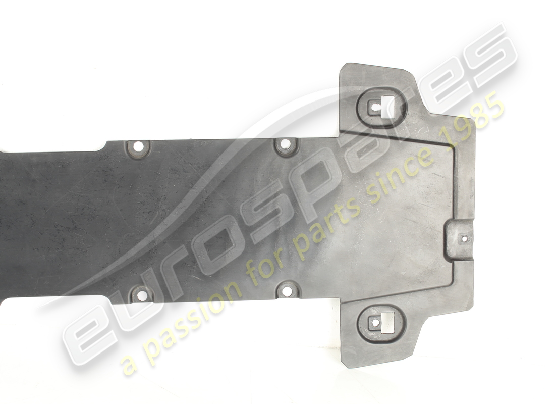 UTILISÉ FERRARI BOUCLIER CENTRAL DE SOUS-CAISSE. NUMÉRO DE PIÈCE 82884900 (3) utilisé ferrari bouclier central de sous-caisse. numéro de pièce 82884900 (3)