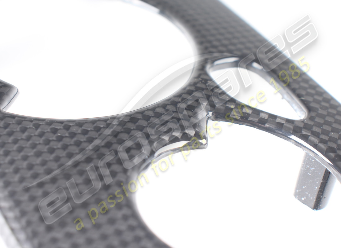 nouvelle plaque centrale inférieure ferrari. numéro de pièce 81200300 (3)