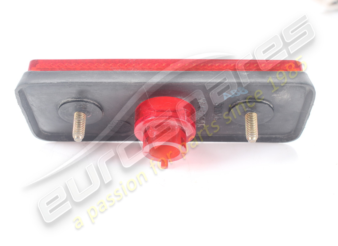 UTILISÉ LAMBORGHINI MARQUEUR LATÉRAL ARRIÈRE (ROUGE). NUMÉRO DE PIÈCE 006331782 (3) utilisé lamborghini marqueur latéral arrière (rouge). numéro de pièce 006331782 (3)