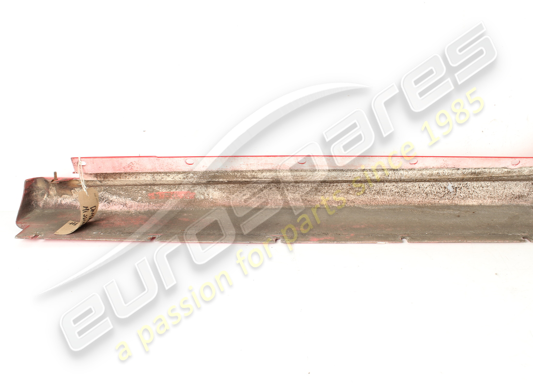 UTILISÉ FERRARI REVÊTEMENT SOUS-PORTE DROIT. NUMÉRO DE PIÈCE 69831610 (14) utilisé ferrari revêtement sous-porte droit. numéro de pièce 69831610 (14)