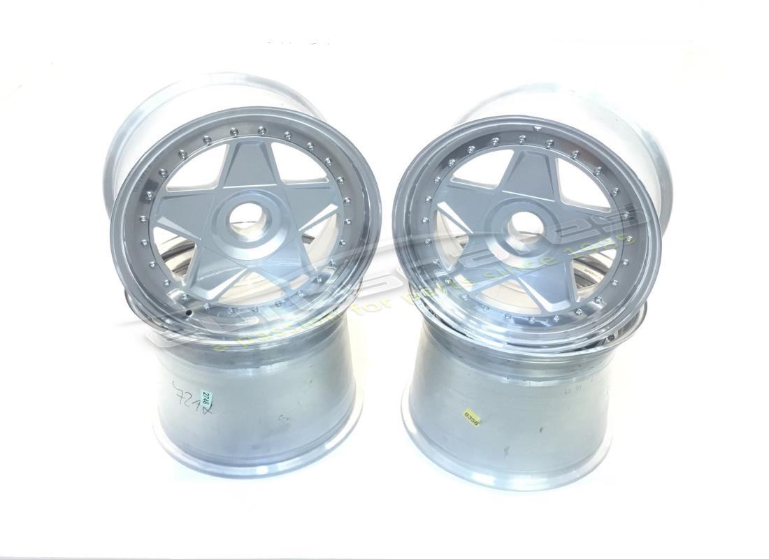 JEU DE ROUES Ferrari RECONDITIONNÉ. NUMÉRO DE PIÈCE F40SET (1)