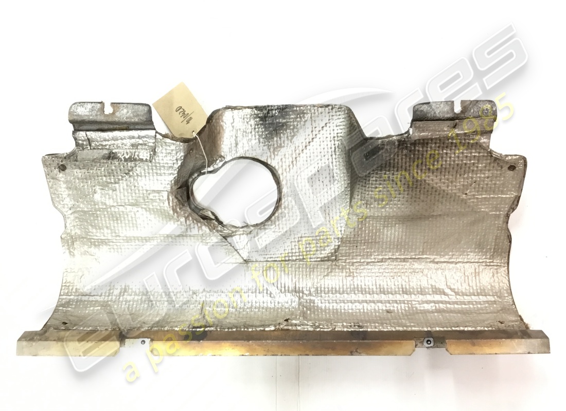 ferrari bouclier thermique d'échappement utilisé. numéro de pièce 64243100 (2)