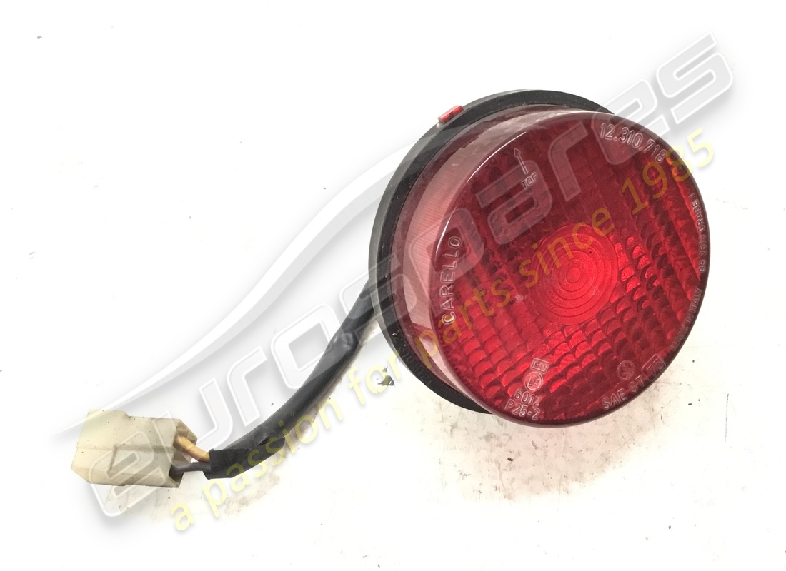 lentille de feu arrière utilisée de ferrari (rouge s/t). numéro de pièce 20176103 (1)