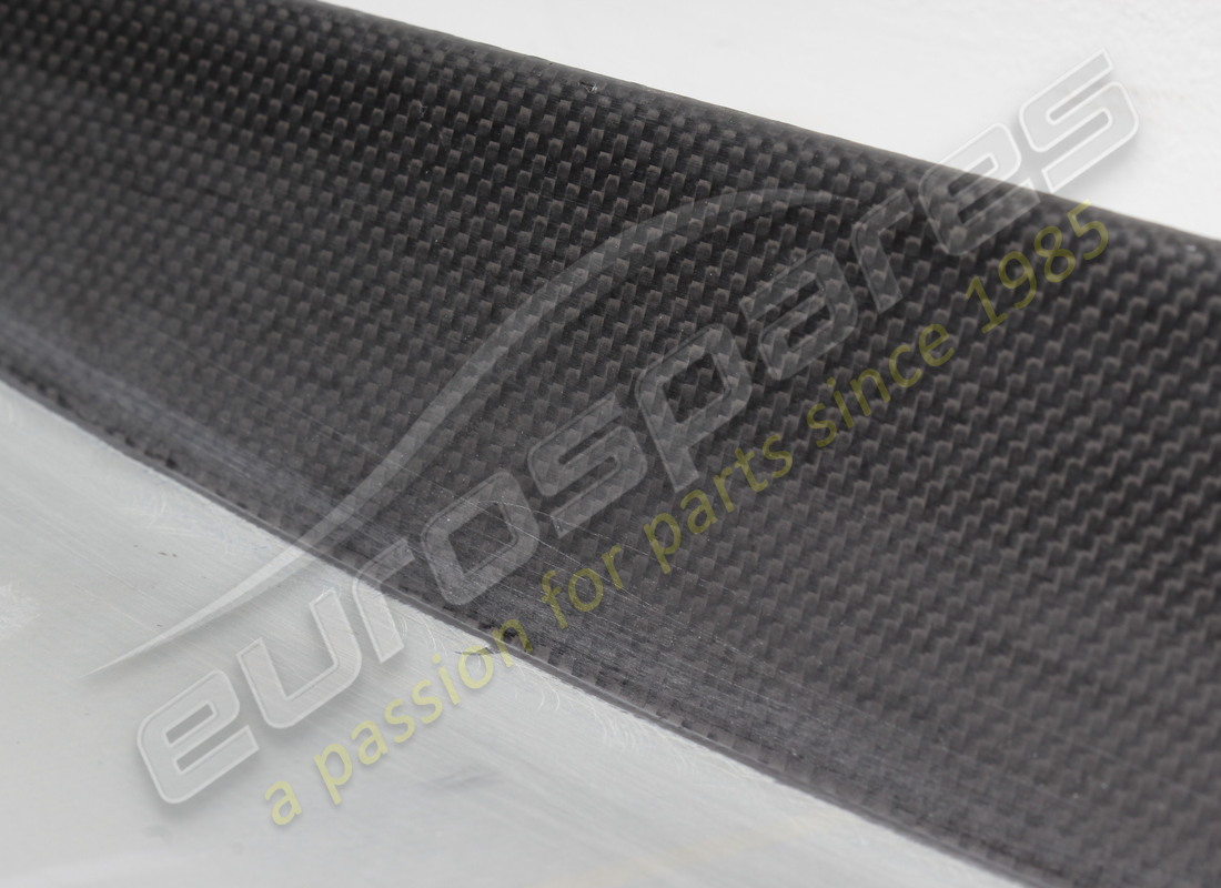 nouvelle garniture sous-porte gauche ferrari. numéro de pièce 83261500 (7)