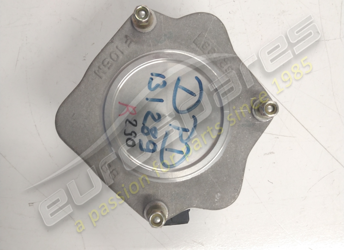 nouveau boîtier de distributeur gauche ferrari. numéro de pièce 131289 (2)