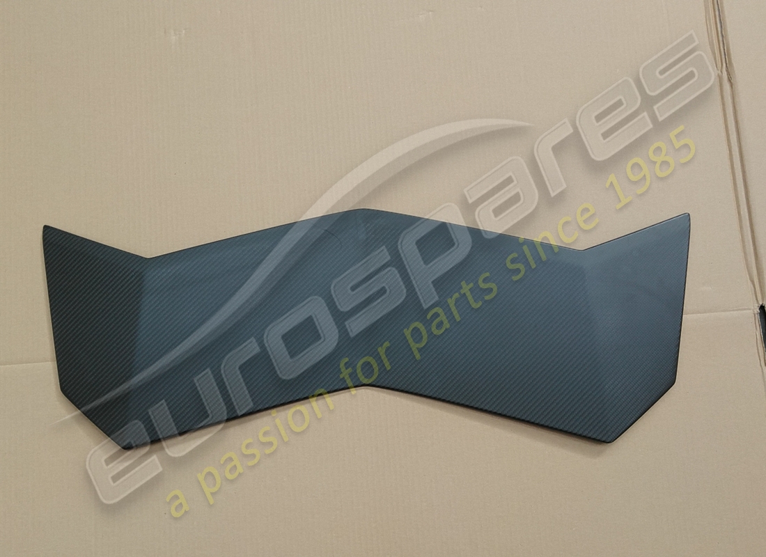 Lamborghini INSÉRER UNE PIÈCE UTILISÉE. NUMÉRO DE PIÈCE 476827631F (1)