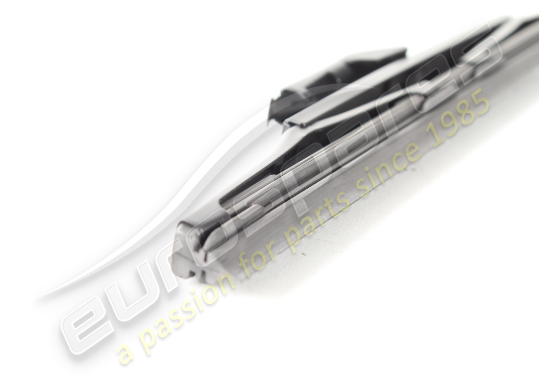 NOUVEAU BALAIS D'ESSUIE-GLACE FERRARI ALTERNATIVE 8. NUMÉRO DE PIÈCE 107084A (3) nouveau balais d'essuie-glace ferrari alternative 8. numéro de pièce 107084a (3)