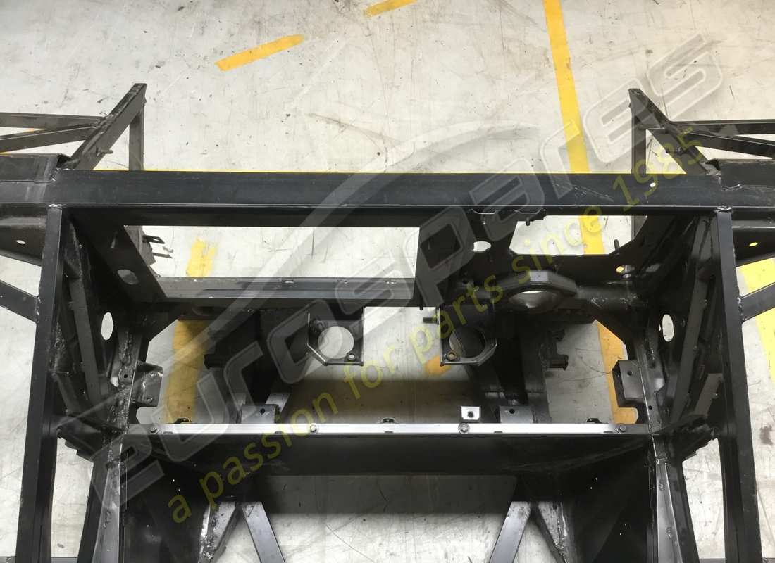 nouveau cadre lamborghini. numéro de pièce 410898045 (7)