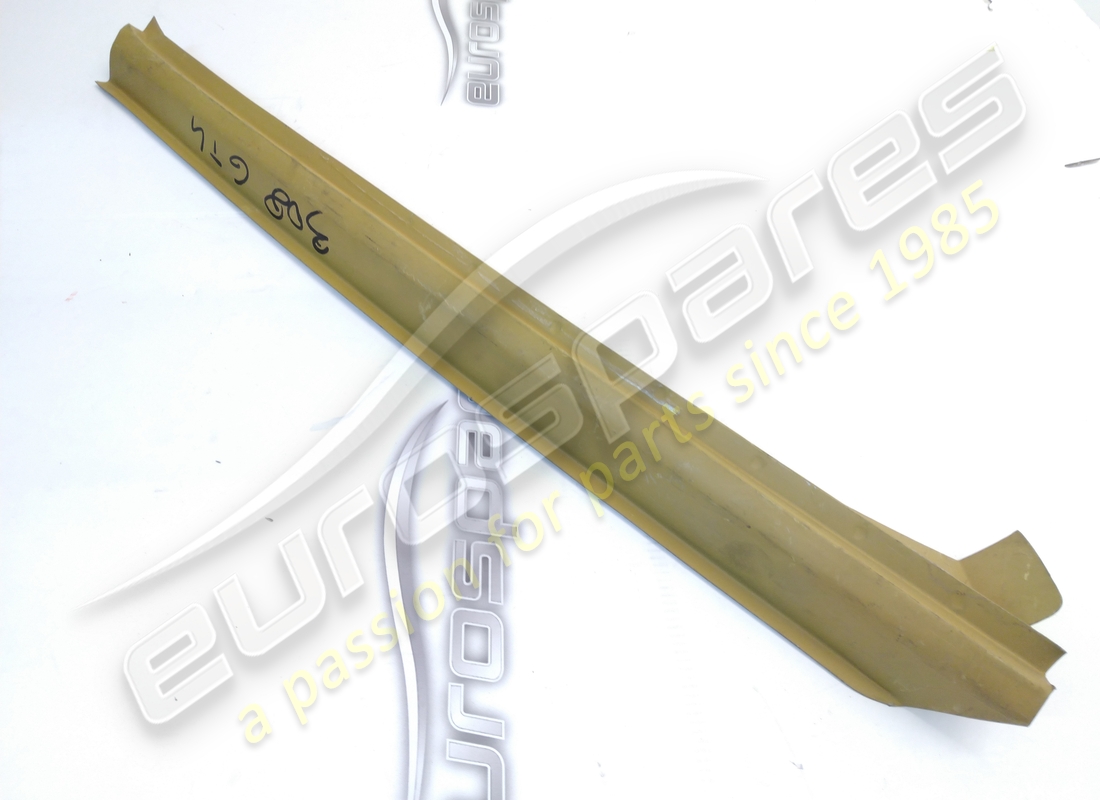 nouveau pilier de toit droit ferrari. numéro de pièce 40000705 (2)