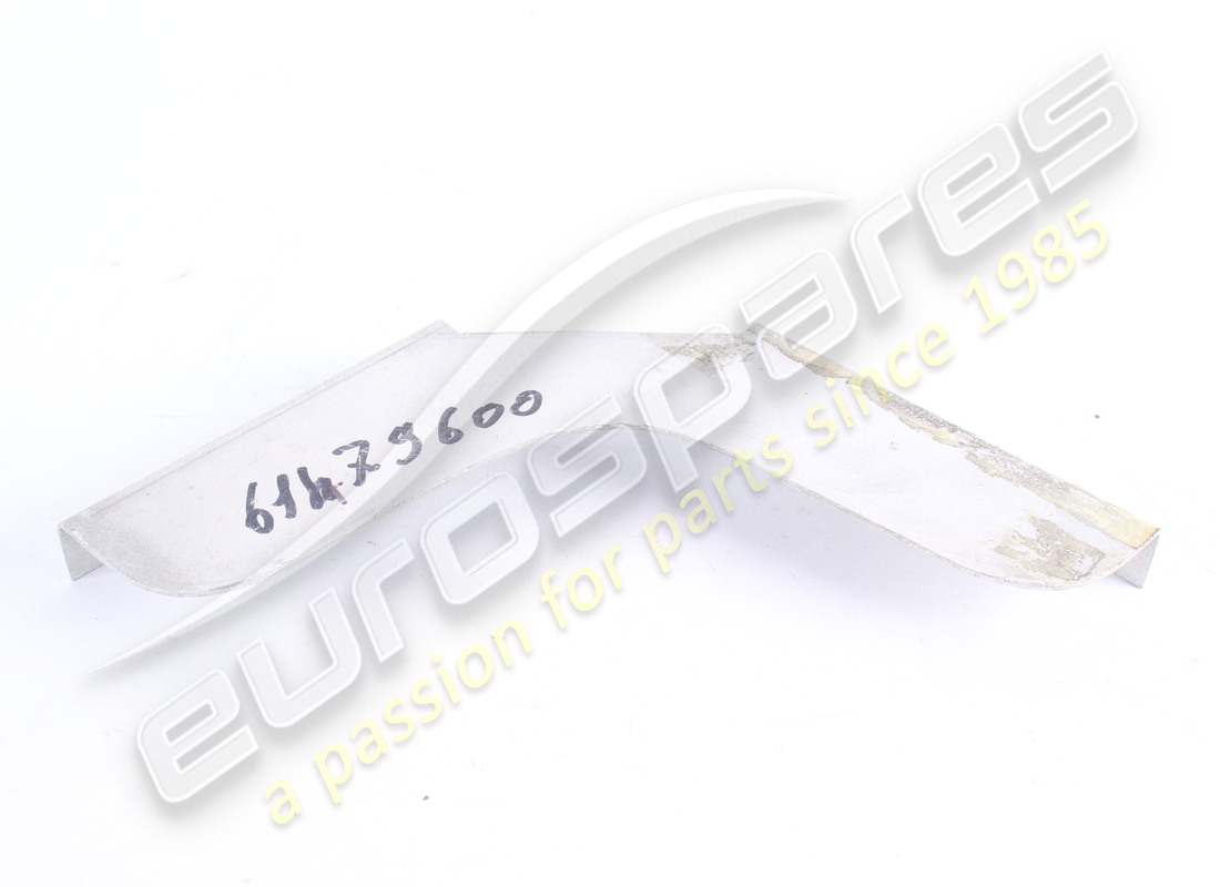 NOUVEAU SUPPORT DE BAGAGE DROIT FERRARI. RÉFÉRENCE 61479600 (3) nouveau support de bagage droit ferrari. référence 61479600 (3)