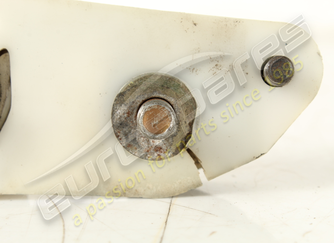 plaque de réception gauche d'occasion ferrari. numéro de pièce 40115602 (2)