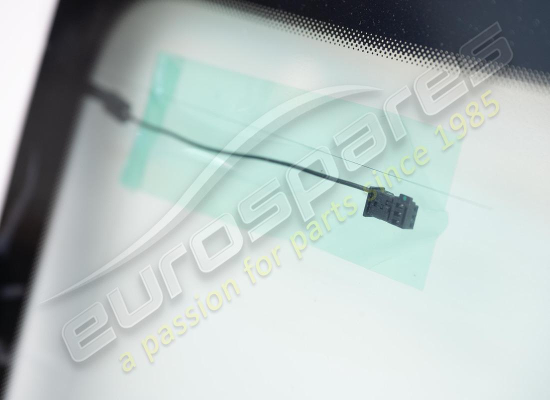 NEUF LAMBORGHINI VITRE DE PARE-BRISE (TREMPÉE). NUMÉRO DE PIÈCE 4ML845099T0P0 (3) neuf lamborghini vitre de pare-brise (trempée). numéro de pièce 4ml845099t0p0 (3)