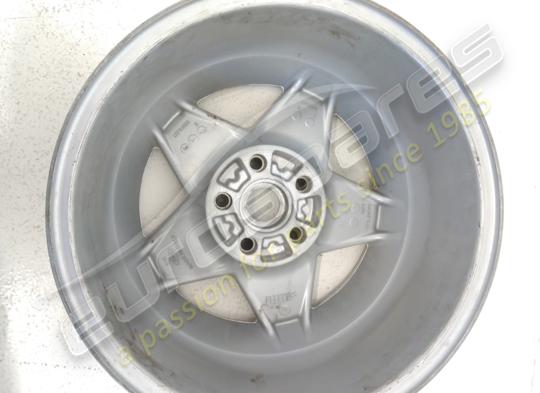 utilisé ferrari jante de roue de route 7 1/2 j x 16. numéro de pièce 125620 (3)