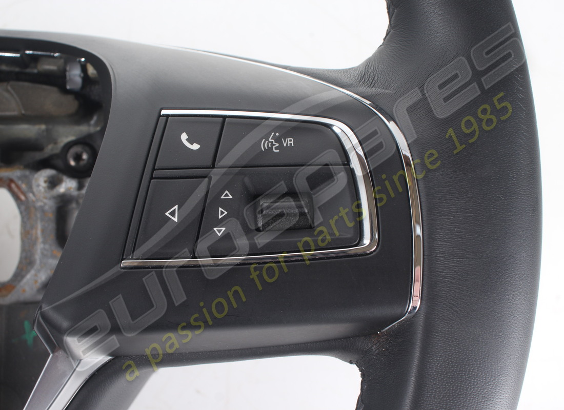 roue noire d'occasion maserati s. référence 670018683 (4)