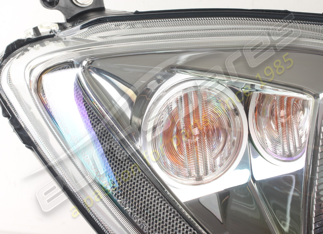 nouveau phare avant droit maserati. numéro de pièce 286375 (3)