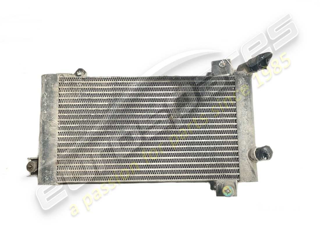 RADIATEUR À HUILE Ferrari UTILISÉ. NUMÉRO DE PIÈCE 185412 (1)