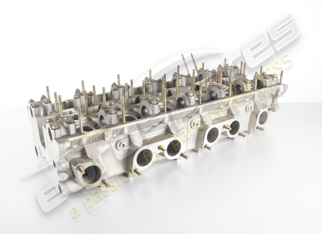 nouvelle culasse lh ferrari complète. numéro de pièce 126511 (1)