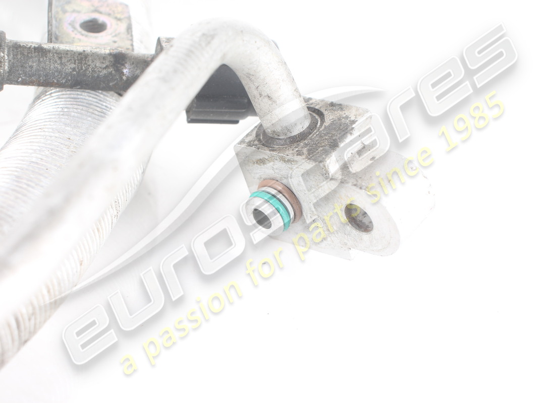 tuyau utilisé ferrari du filtre à l'évaporateur. référence 66982900 (2)